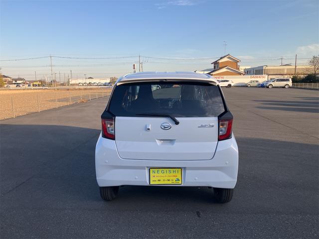 ミライース Ｘ　ＳＡＩＩＩ　届出済未使用車　純正ナビ　バックカメラ　キーレス　セキュリティーアラーム　クリアランスソナー　アイドリングストップ　プライバシーガラス　ＬＥＤヘッドライト　電動格納ドアミラー　スマートアシスト（6枚目）