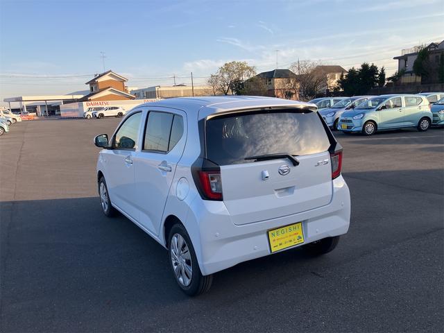 ミライース Ｘ　ＳＡＩＩＩ　届出済未使用車　純正ナビ　バックカメラ　キーレス　セキュリティーアラーム　クリアランスソナー　アイドリングストップ　プライバシーガラス　ＬＥＤヘッドライト　電動格納ドアミラー　スマートアシスト（7枚目）