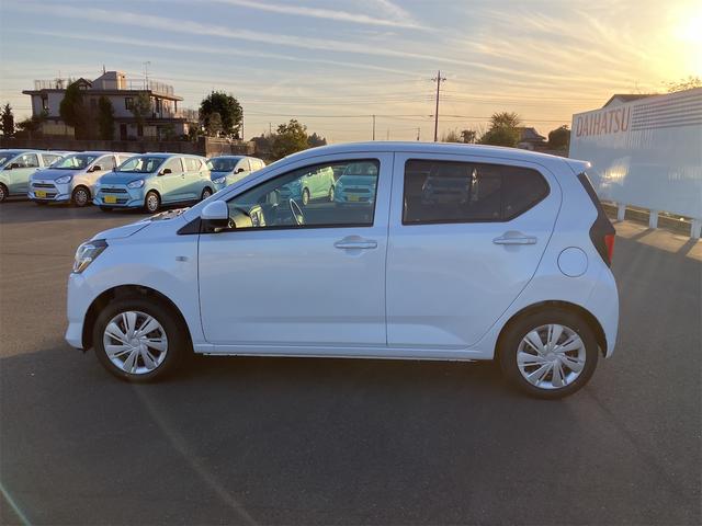 ミライース Ｘ　ＳＡＩＩＩ　届出済未使用車　純正ナビ　バックカメラ　キーレス　セキュリティーアラーム　クリアランスソナー　アイドリングストップ　プライバシーガラス　ＬＥＤヘッドライト　電動格納ドアミラー　スマートアシスト（8枚目）