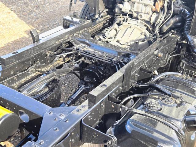 エルフトラック ダンプ 平成23年式 標準 低床 ダンプ SKG-NJR85AD 4JJ1 149PS 最大積載量2000kg 車輌総重量4855kg 5MT AC PS PW ABS エアバッグ 飛散防止装置(32枚目)