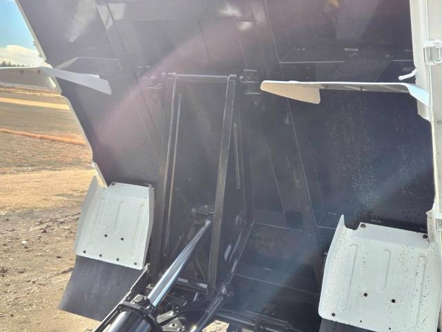 エルフトラック ダンプ 平成23年式 標準 低床 ダンプ SKG-NJR85AD 4JJ1 149PS 最大積載量2000kg 車輌総重量4855kg 5MT AC PS PW ABS エアバッグ 飛散防止装置(52枚目)