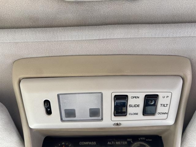 ランドクルーザー８０ ＶＸリミテッド　６０フェイス　ナローボディ　リフトアップ　サクソンマフラー　サンルーフ　ディーゼル　ウッドステアリング　ブラッドレーＶ１６インチ（77枚目）