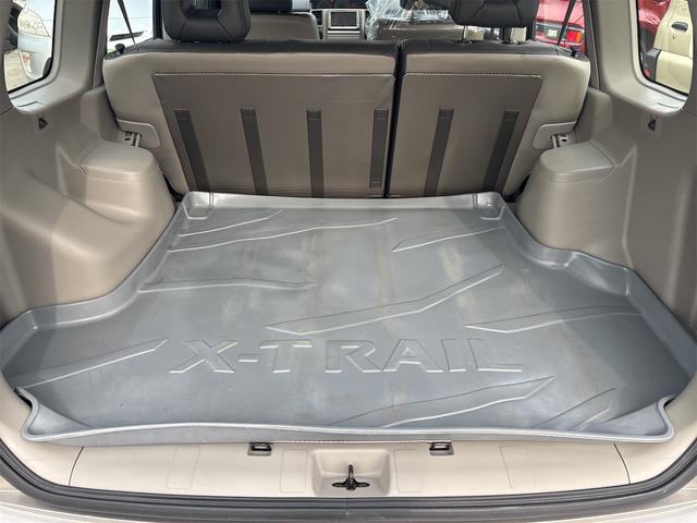 エクストレイル S 5速MT 切替式4WD フルオリジナル 素ガラス 禁煙車 防水カプロンシート リアフラット ドアバイザー 電格ドアミラー 純正ナビ キーレス ラゲッジマット カーゴネット 100V電源(7枚目)