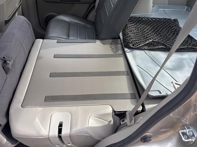 エクストレイル S 5速MT 切替式4WD フルオリジナル 素ガラス 禁煙車 防水カプロンシート リアフラット ドアバイザー 電格ドアミラー 純正ナビ キーレス ラゲッジマット カーゴネット 100V電源(20枚目)