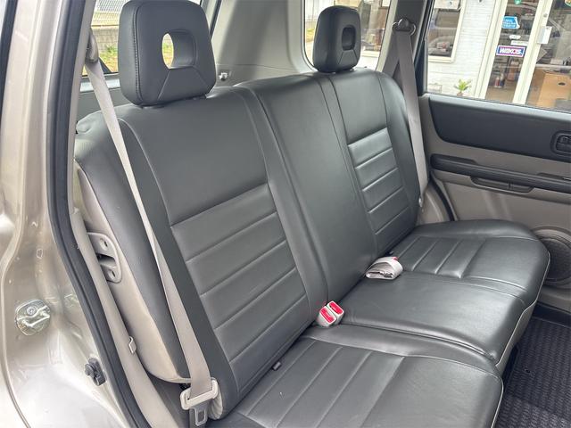 エクストレイル S 5速MT 切替式4WD フルオリジナル 素ガラス 禁煙車 防水カプロンシート リアフラット ドアバイザー 電格ドアミラー 純正ナビ キーレス ラゲッジマット カーゴネット 100V電源(34枚目)