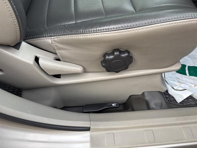 エクストレイル S 5速MT 切替式4WD フルオリジナル 素ガラス 禁煙車 防水カプロンシート リアフラット ドアバイザー 電格ドアミラー 純正ナビ キーレス ラゲッジマット カーゴネット 100V電源(44枚目)