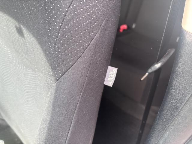 プリウス Ｌ　後期型　スマートキー　純正ＨＤＤナビ　フルセグＴＶ　サイドエアバッグ　カーテンエアバッグ　スペアタイヤ　リアガラスフィルム施工　車検２年付　内外装クリーニング実施済　ドアバイザー　電格ドアミラー（57枚目）