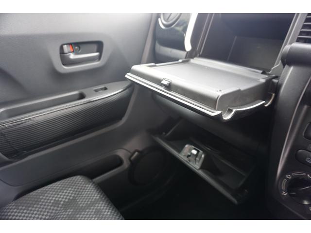 ハスラー Ａ　５速マニュアル　社外ナビ　フルセグ　ＤＶＤ再生　ブルートゥース　ＥＴＣ　バックカメラ　社外ステアリング　社外シフトノブ（20枚目）