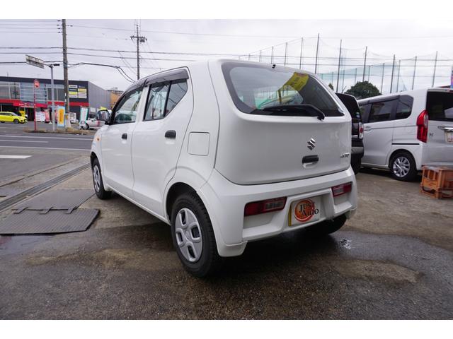 アルト Ｆ　５速マニュアル　４ＷＤ　エアコン　パワステ　パワーウインドウ　ＡＢＳ　エアバック　キーレス（7枚目）