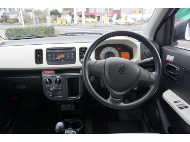 アルト Ｆ　５速マニュアル　４ＷＤ　エアコン　パワステ　パワーウインドウ　ＡＢＳ　エアバック　キーレス（9枚目）