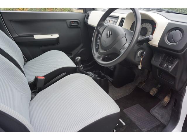 アルト Ｆ　５速マニュアル　４ＷＤ　エアコン　パワステ　パワーウインドウ　ＡＢＳ　エアバック　キーレス（10枚目）