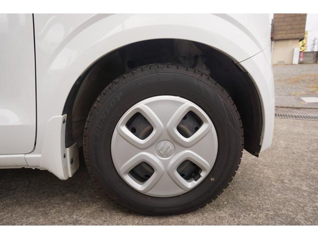 アルト Ｆ　５速マニュアル　４ＷＤ　エアコン　パワステ　パワーウインドウ　ＡＢＳ　エアバック　キーレス（20枚目）