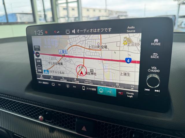 シビック タイプＲ　６速マニュアル　１０．２型ナビ　ホンダセンシング　フルＬＥＤヘッドライト　ＥＴＣ２．０　Ｂｌｕｅｔｏｏｔｈ　アクセサリーソケット　クルーズコントロール（9枚目）