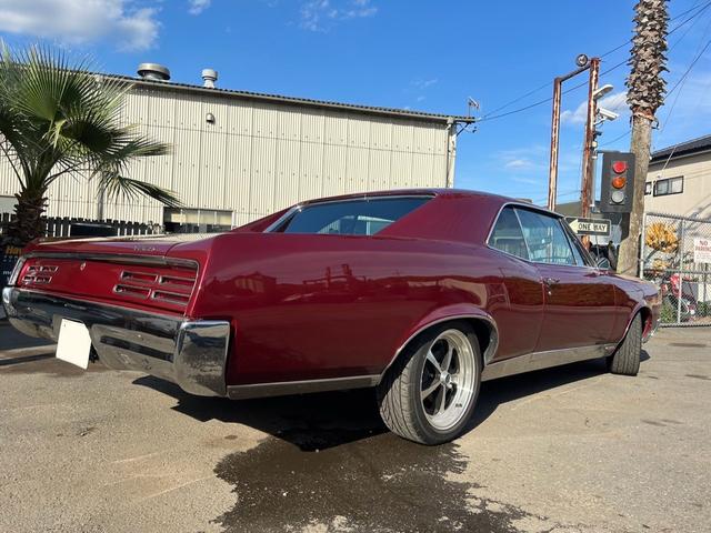 ポンテアックその他 GTO.A/C付.レストア済み(4枚目)