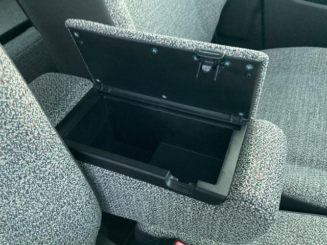 スペーシア ＨＹＢＲＩＤ　Ｘ　オーディオレス　元試乗車　冬が始まるよ祭！　歩行者傷害軽減ボディー　運転席・助手席ＳＲＳエアバッグ　ＥＳＰ　４輪ＡＢＳ　リヤドアチャイルドプルーフ　エアコン　パワーステアリング　電波式キーレスエントリー　セキュリティアラームシステム　ＤＡＢＳ２（47枚目）