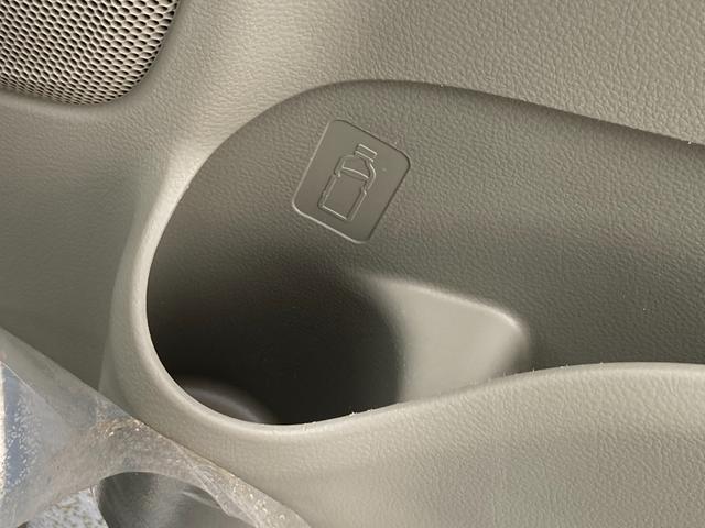 エブリイワゴン ＰＺターボ　スペシャル　標準ルーフ　ナビ　ドラレコ　Ｂカメラ　歩行者傷害軽減ボディー　運転席・助手席ＳＲＳエアバッグ　ＥＳＰ　４輪ＡＢＳ　リヤドアチャイルドプルーフ　エアコン　パワーステアリング　電波式キーレスエントリー　セキュリティアラームシステム（34枚目）