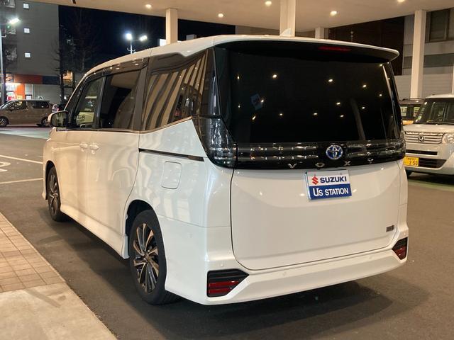 ヴォクシー ハイブリッドＳ－Ｚ　ナビ　全方位カメラ　ＥＴＣ　２０２６初売　運転席・助手席エアバッグ　ＡＢＳ　衝突安全ボディー　盗難防止システム　デュアルエアコン　パワーウィンドウ　クルーズコントロール　本革ステアリング　ＵＶカットガラス　ＥＴＣ　ナビ　全方位カメラ（8枚目）