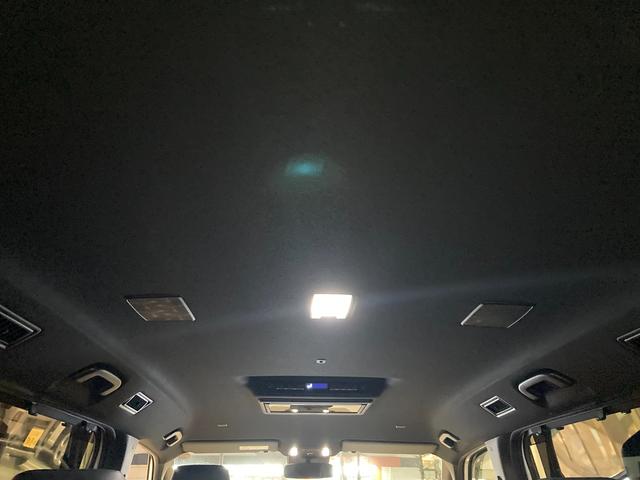 ヴォクシー ハイブリッドＳ－Ｚ　ナビ　全方位カメラ　ＥＴＣ　２０２６初売　運転席・助手席エアバッグ　ＡＢＳ　衝突安全ボディー　盗難防止システム　デュアルエアコン　パワーウィンドウ　クルーズコントロール　本革ステアリング　ＵＶカットガラス　ＥＴＣ　ナビ　全方位カメラ（12枚目）