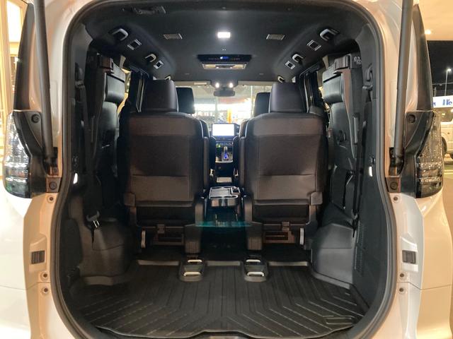 ヴォクシー ハイブリッドＳ－Ｚ　ナビ　全方位カメラ　ＥＴＣ　２０２６初売　運転席・助手席エアバッグ　ＡＢＳ　衝突安全ボディー　盗難防止システム　デュアルエアコン　パワーウィンドウ　クルーズコントロール　本革ステアリング　ＵＶカットガラス　ＥＴＣ　ナビ　全方位カメラ（18枚目）