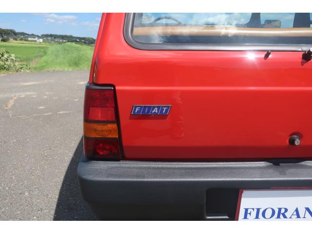 パンダ スーパーi.e. Wサンルーフ 外装レストア済み 5速マニュアル 整備記録簿完備 タイミングベルト交換(83914km)ドライブシャフトブーツ交換(R7/10/7)(16枚目)