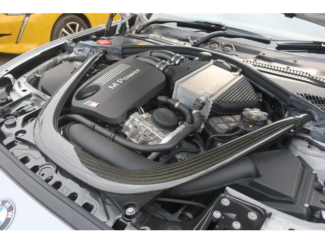 Ｍ２ コンペティション　６速マニュアル／純正オプションカーボンリヤスポイラー／直６ＤＯＨＣツインターボ４１０馬力／純正１９インチアルミ／専用セミバケットレザーシート／ブレーキアシスト／アイドリングストップ（55枚目）