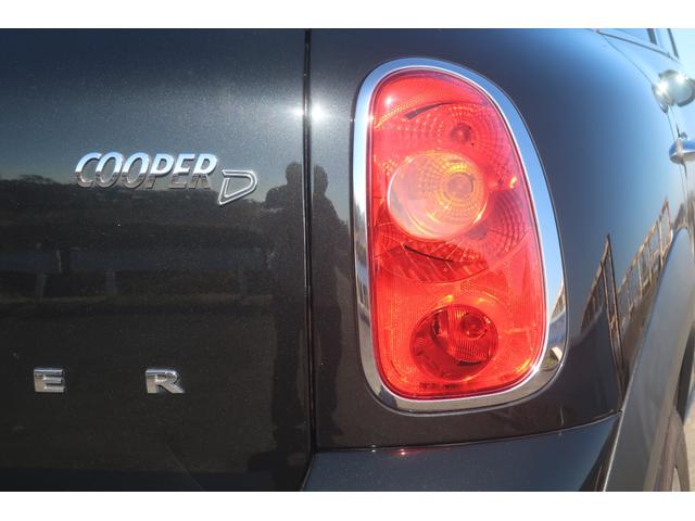 ＭＩＮＩ クーパーＤ　クロスオーバー　ツインカム・ディーゼルターボ１１２馬力　６速ＡＴ　ディスチャージヘッドライト　社外ナビ・ＴＶ・バックカメラ　レザーステアリング　ダイナミックスタビリティコントロール　ブレーキアシスト（23枚目）