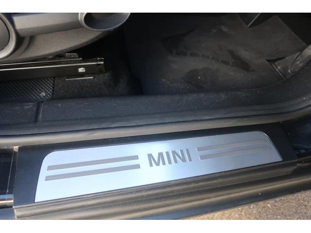 ＭＩＮＩ クーパーＤ　クロスオーバー　ツインカム・ディーゼルターボ１１２馬力　６速ＡＴ　ディスチャージヘッドライト　社外ナビ・ＴＶ・バックカメラ　レザーステアリング　ダイナミックスタビリティコントロール　ブレーキアシスト（32枚目）