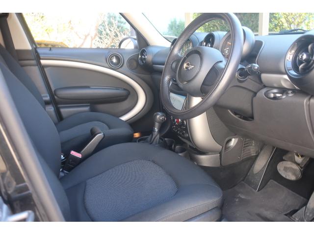 ＭＩＮＩ クーパーＤ　クロスオーバー　ツインカム・ディーゼルターボ１１２馬力　６速ＡＴ　ディスチャージヘッドライト　社外ナビ・ＴＶ・バックカメラ　レザーステアリング　ダイナミックスタビリティコントロール　ブレーキアシスト（33枚目）