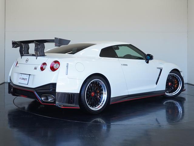 ＧＴ－Ｒ ニスモ　ｎｉｓｍｏ　Ｎ　Ａｔｔａｃｋ　Ｐａｃｋａｇｅ　Ｂｋｉｔ　１５モデル　ワンオーナー　禁煙車　ＮＩＳＭＯスポリセ　ＢＯＳＥ　サッチャム　Ｎアタック専用カーボンリアウィング　ＯＰカーボンフードガーニー（2枚目）