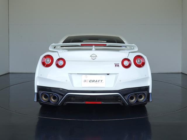 ＧＴ－Ｒ ブラックエディション　２０モデル　リア３面プライバシーガラス　デイライトキャンセルスイッチ　プレミアムスポーツマット（黒）　純正ドライブレコーダー　ＢＯＳＥサウンドシステム　サッチャム車両防盗システム（4枚目）