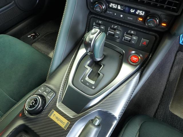 ＧＴ－Ｒ プレミアムエディション　Ｔ－スペック　ＭＹ２２　１２０台限定車　ワンオーナー　禁煙車　カーボン製リヤスポイラー　リヤ３面プライバシーガラス　ＧＴ－Ｒ専用フロアカーペット（プレミアムスポーツ）　専用カーボンセラミックブレーキ　サッチャム（20枚目）