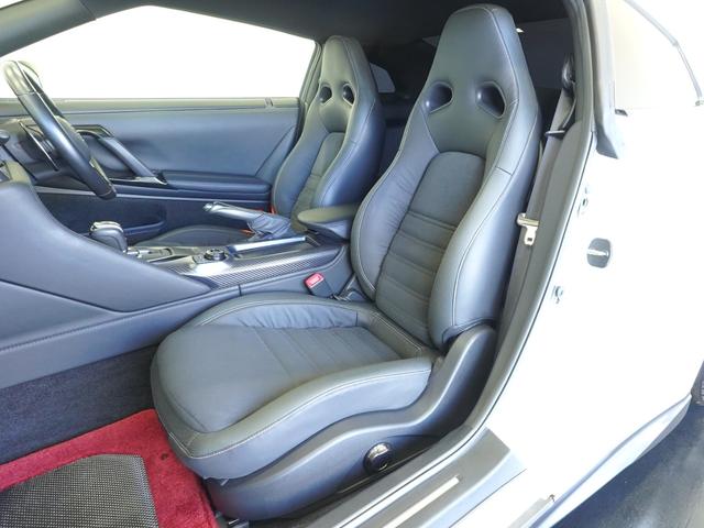 ＧＴ－Ｒ ピュアエディション　ＭＹ１８　ワンオーナー　禁煙車　リヤ３面プライバシーガラス　バックビューモニター　フジムラオート中間パイプ　ＫＵＨＬコンピューター書替　ブレンボ製モノブロック対向キャリパー　レイズ製アルミ鍛造ホイール（11枚目）