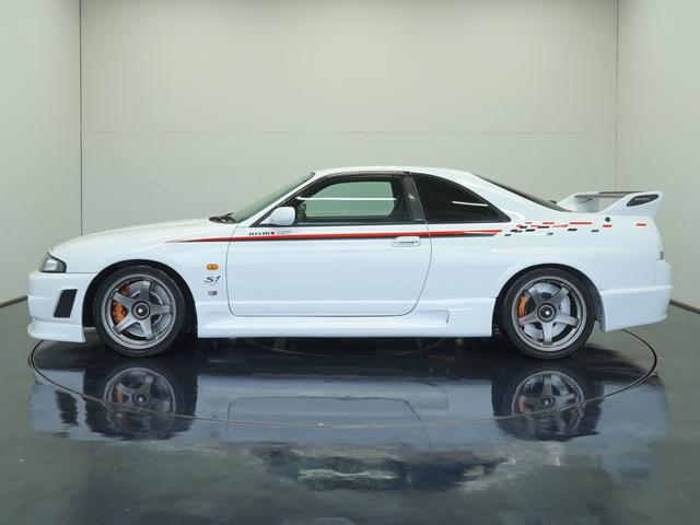 【程度良好】H9年式BCNR33後期Vスペック　純正インタークーラー 全国送料無料！日産BCNR33スカイラインGT-R Vスペック純正インタークーラーコアのみ中古品 48-86457 RB26DETT  シルビア,180SX等の流用にも