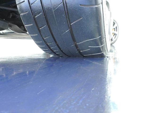 GT-R ブラックエディション MY07 禁煙車 後期ヘッドライト ノルドリンク製リアウィングベース エクセリー製マフラーカッター GT-R専用フロアカーペット ブレンボ製モノブロック対向キャリパー レイズ製アルミ鍛造ホイール(22枚目)
