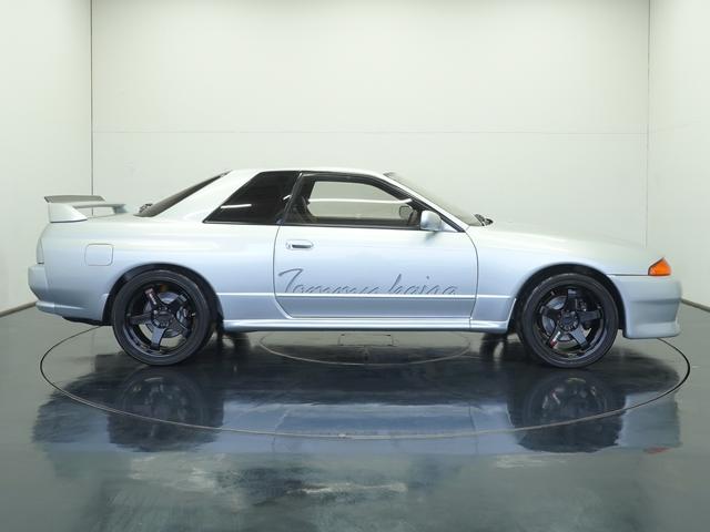 スカイライン GT-R トミーカイラR トミーカイラR専用品装備 NISMO LMGT4アルミホイール  NISMOシートカバー トミーカイラ専用フロントグリル トミーカイラ専用フロントスポイラー トミーカイラ専用マフラー(7枚目)