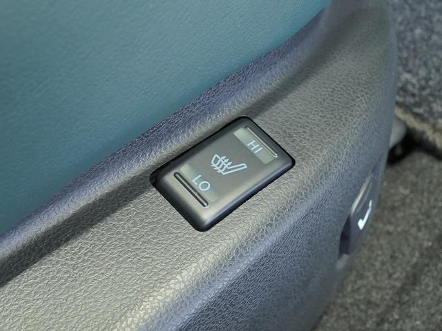 GT-R プレミアムエディション T-スペック MY22 ワンオーナー 禁煙車 NISMOスポーツリセッティング フロント廻りプロテクションフィルム(フロントバンパー、ボンネット、フェンダー、ヘッドライト) T-spec専用拡幅フロントフェンダー(11枚目)