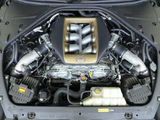 GT-R プレミアムエディション T-スペック MY22 ワンオーナー 禁煙車 NISMOスポーツリセッティング フロント廻りプロテクションフィルム(フロントバンパー、ボンネット、フェンダー、ヘッドライト) T-spec専用拡幅フロントフェンダー(24枚目)
