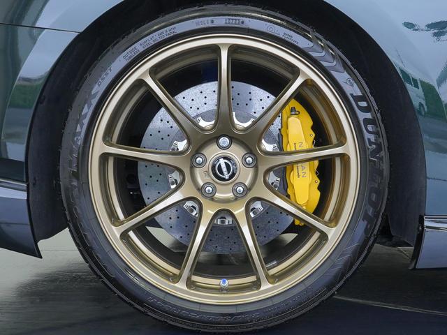 GT-R プレミアムエディション T-スペック MY22 ワンオーナー 禁煙車 NISMOスポーツリセッティング フロント廻りプロテクションフィルム(フロントバンパー、ボンネット、フェンダー、ヘッドライト) T-spec専用拡幅フロントフェンダー(30枚目)