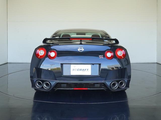 ＧＴ－Ｒ プレミアムエディション　ＭＹ１４　ワンオーナー　ファッショナブルインテリア（アンバーレッド）　ＧＴ－Ｒ専用フロアカーペット（プレミアムスポーツ）　サッチャム準拠車両防盗システム　ＢＯＳＥサウンドシステム　レイズ製鍛造ホイール（4枚目）
