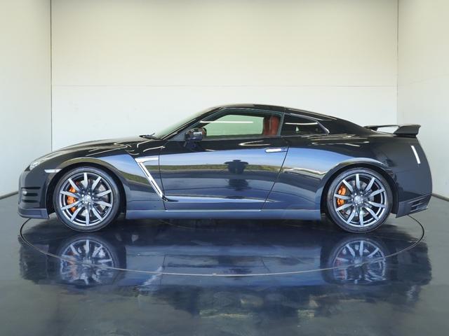 ＧＴ－Ｒ プレミアムエディション　ＭＹ１４　ワンオーナー　ファッショナブルインテリア（アンバーレッド）　ＧＴ－Ｒ専用フロアカーペット（プレミアムスポーツ）　サッチャム準拠車両防盗システム　ＢＯＳＥサウンドシステム　レイズ製鍛造ホイール（6枚目）