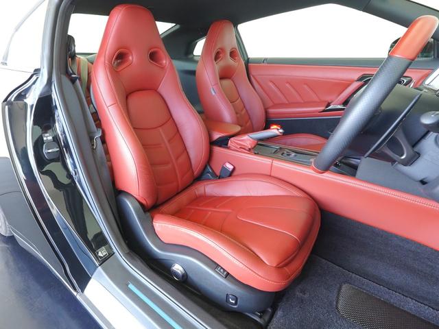 ＧＴ－Ｒ プレミアムエディション　ＭＹ１４　ワンオーナー　ファッショナブルインテリア（アンバーレッド）　ＧＴ－Ｒ専用フロアカーペット（プレミアムスポーツ）　サッチャム準拠車両防盗システム　ＢＯＳＥサウンドシステム　レイズ製鍛造ホイール（8枚目）