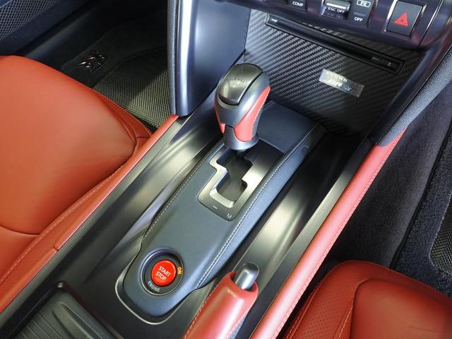 ＧＴ－Ｒ プレミアムエディション　ＭＹ１４　ワンオーナー　ファッショナブルインテリア（アンバーレッド）　ＧＴ－Ｒ専用フロアカーペット（プレミアムスポーツ）　サッチャム準拠車両防盗システム　ＢＯＳＥサウンドシステム　レイズ製鍛造ホイール（19枚目）