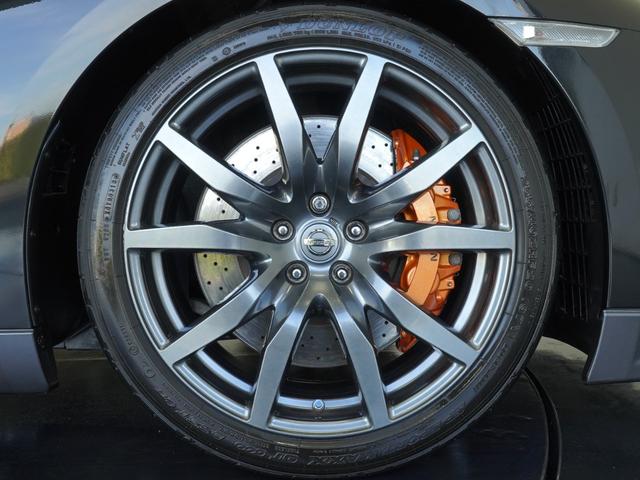 ＧＴ－Ｒ プレミアムエディション　ＭＹ１４　ワンオーナー　ファッショナブルインテリア（アンバーレッド）　ＧＴ－Ｒ専用フロアカーペット（プレミアムスポーツ）　サッチャム準拠車両防盗システム　ＢＯＳＥサウンドシステム　レイズ製鍛造ホイール（26枚目）