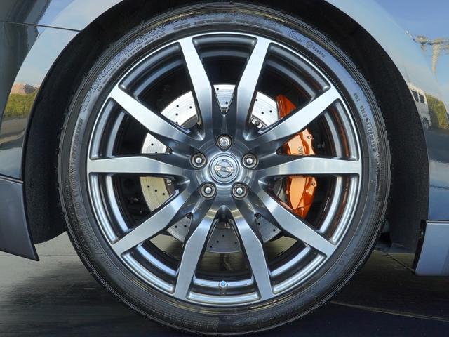 ＧＴ－Ｒ プレミアムエディション　ＭＹ１４　ワンオーナー　ファッショナブルインテリア（アンバーレッド）　ＧＴ－Ｒ専用フロアカーペット（プレミアムスポーツ）　サッチャム準拠車両防盗システム　ＢＯＳＥサウンドシステム　レイズ製鍛造ホイール（28枚目）