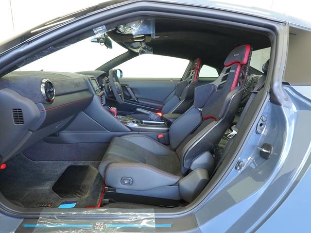 GT-R ニスモ スペシャルエディション MY24 ワンオーナー 禁煙車 NISMOスポーツリセッティング NISMOフロアマット LEDハイパーデイライトキャンセルスイッチ ドライブレコーダー 新車ビニール 高精度重量バランスエンジン部品(12枚目)