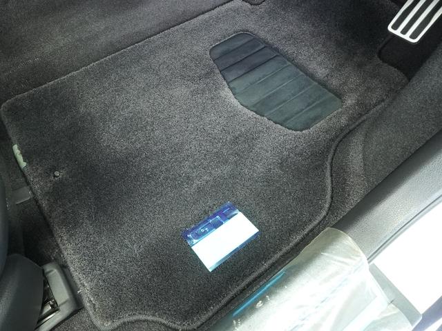 GT-R ベースグレード MY09 ワンオーナー 禁煙車 BOSEサウンドシステム バックビューモニター GT-R専用フロアカーペット リヤ3面プライバシーフィルム ブレンボ製モノブロック対向キャリパー レイズ製鍛造ホイール(19枚目)