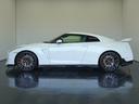 ＧＴ－Ｒ プレミアムエディション　ＭＹ２５　ブルーヘブンインテリア（前席・後席セミアニリン本革シート）＋ナッパレザーインストパネル　ワンオーナー　禁煙車　新車ビニール（センターコンソール以外）　ＦＵＪＩＴＳＵＢＯ製チタン合金製マフラー（6枚目）