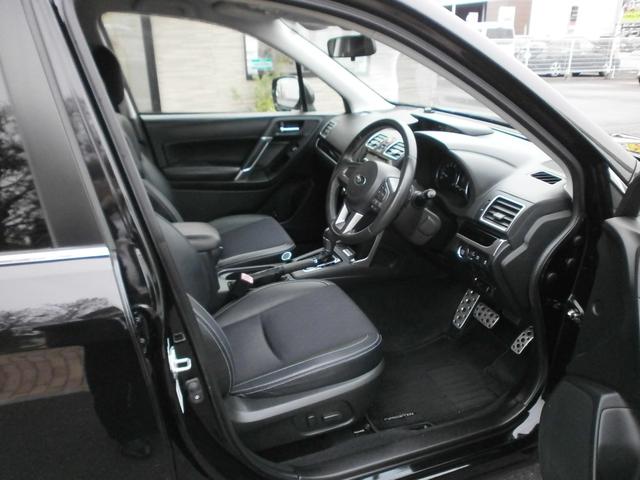 運転席周りです☆