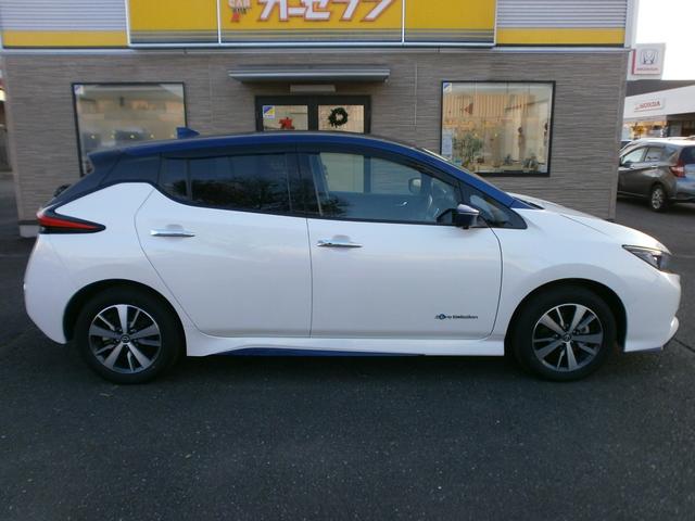 リーフ ｅ＋　Ｘ　純正ナビ　ＴＶ　アラウンドビューモニター　プロパイロット　衝突軽減ブレーキ　横滑り防止　踏み間違い防止　シートヒーター　スマートルームミラー　ＥＴＣ　ＬＥＤライト（6枚目）