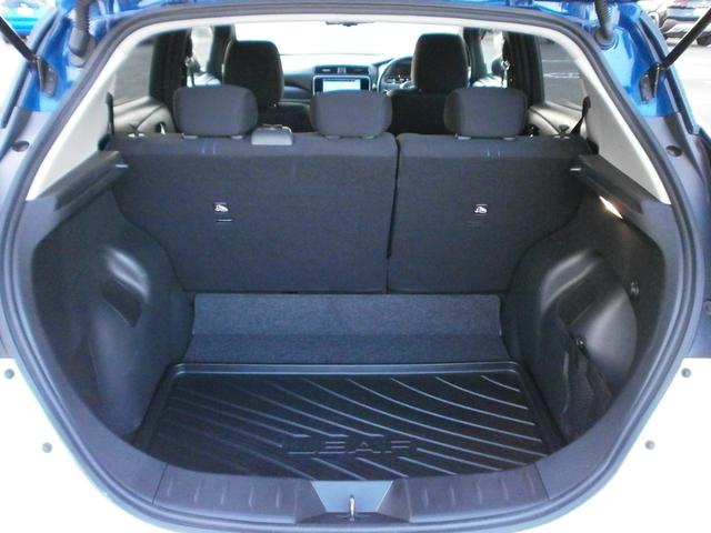 リーフ ｅ＋　Ｘ　純正ナビ　ＴＶ　アラウンドビューモニター　プロパイロット　衝突軽減ブレーキ　横滑り防止　踏み間違い防止　シートヒーター　スマートルームミラー　ＥＴＣ　ＬＥＤライト（26枚目）